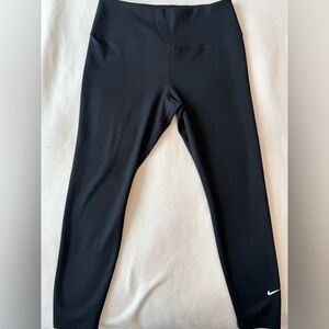 Woman’s Nike Therma Fit Leggings size XLKids EUC C 49